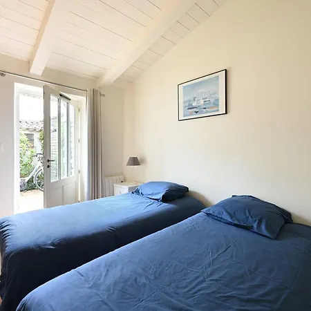 Vakantiehuis Maison De Charme Avec Cour Et Jardin Au Coeur Du Village - Fr-1-434-115 Les Portes-en-Re